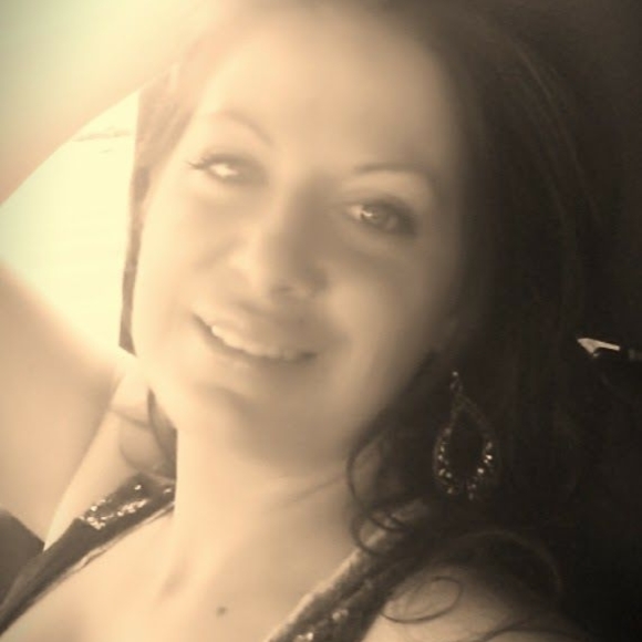 Meet your Posher, Megan - Picture 1 of 1